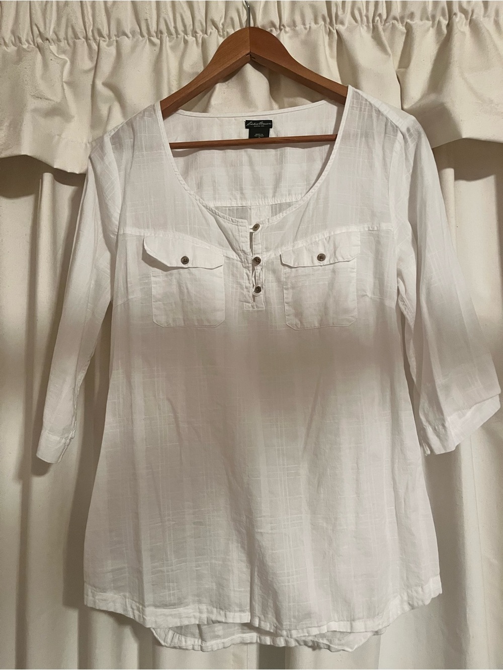 Eddie Bauer 100% cotton White Women's Button-Pocket Henley Tunic size medium